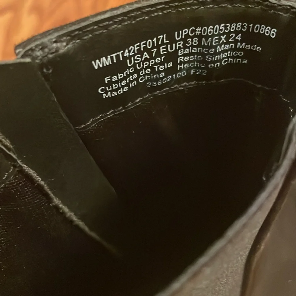 Fun Boots 🥾 - Picture 9 of 9